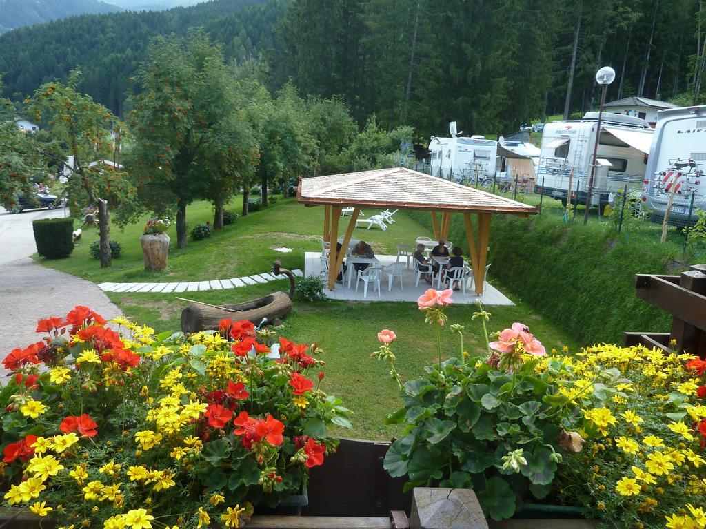 Hotel Pineta Базельга-ди-Пине Экстерьер фото